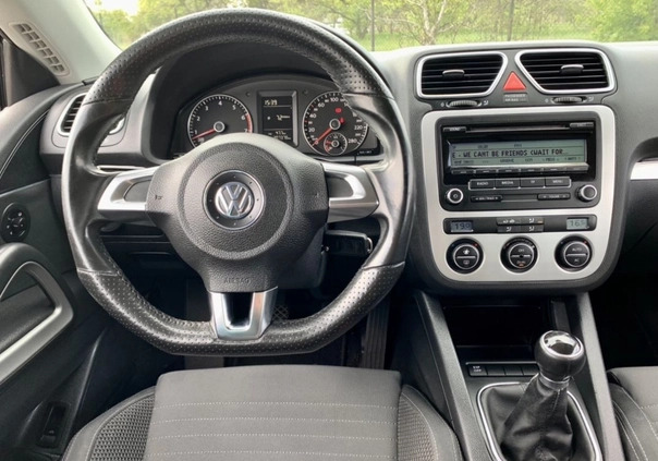 Volkswagen Scirocco cena 26990 przebieg: 200000, rok produkcji 2009 z Gliwice małe 56